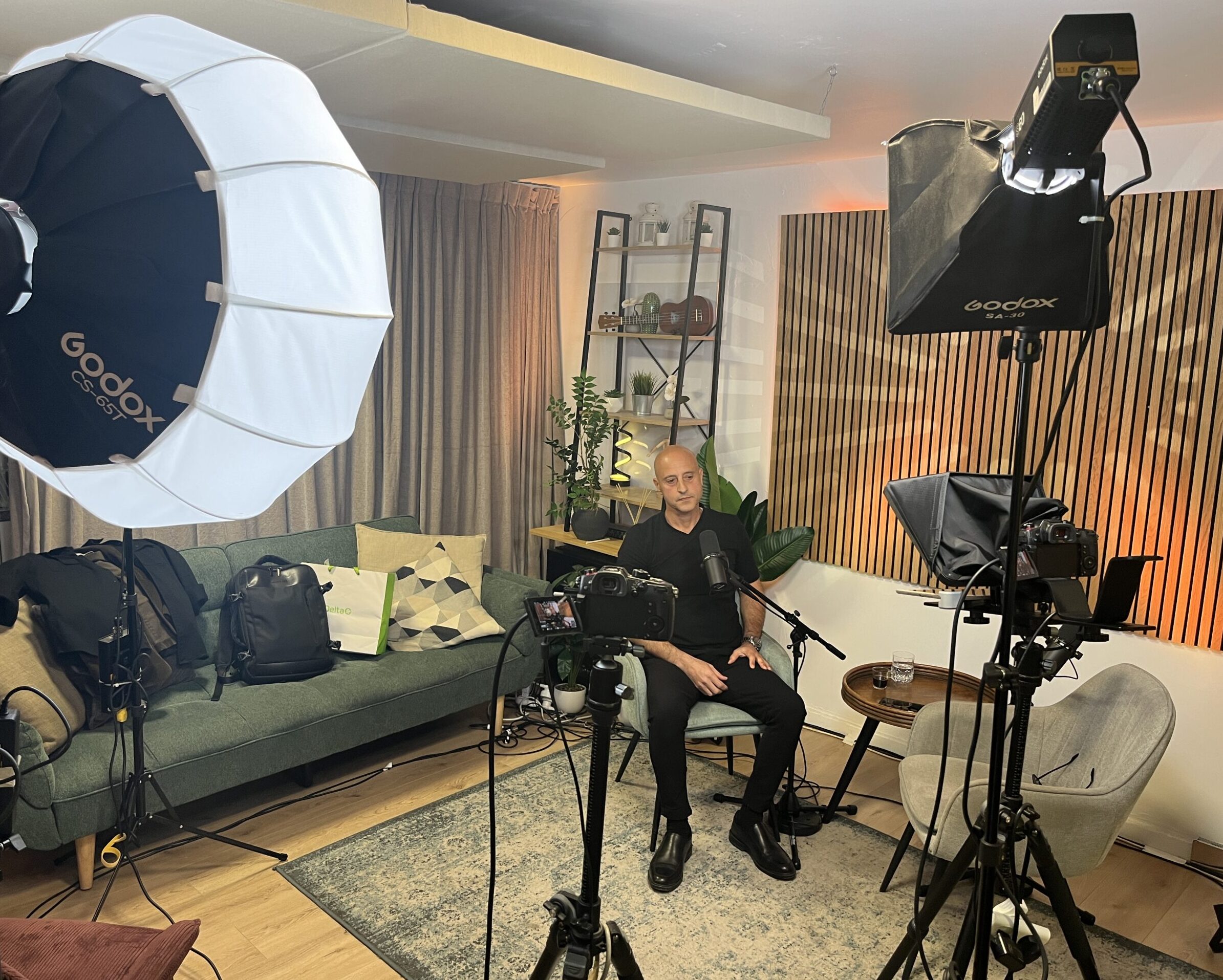 אבטחת מידע וציוד קצה בסטודיו פודקאסט M10