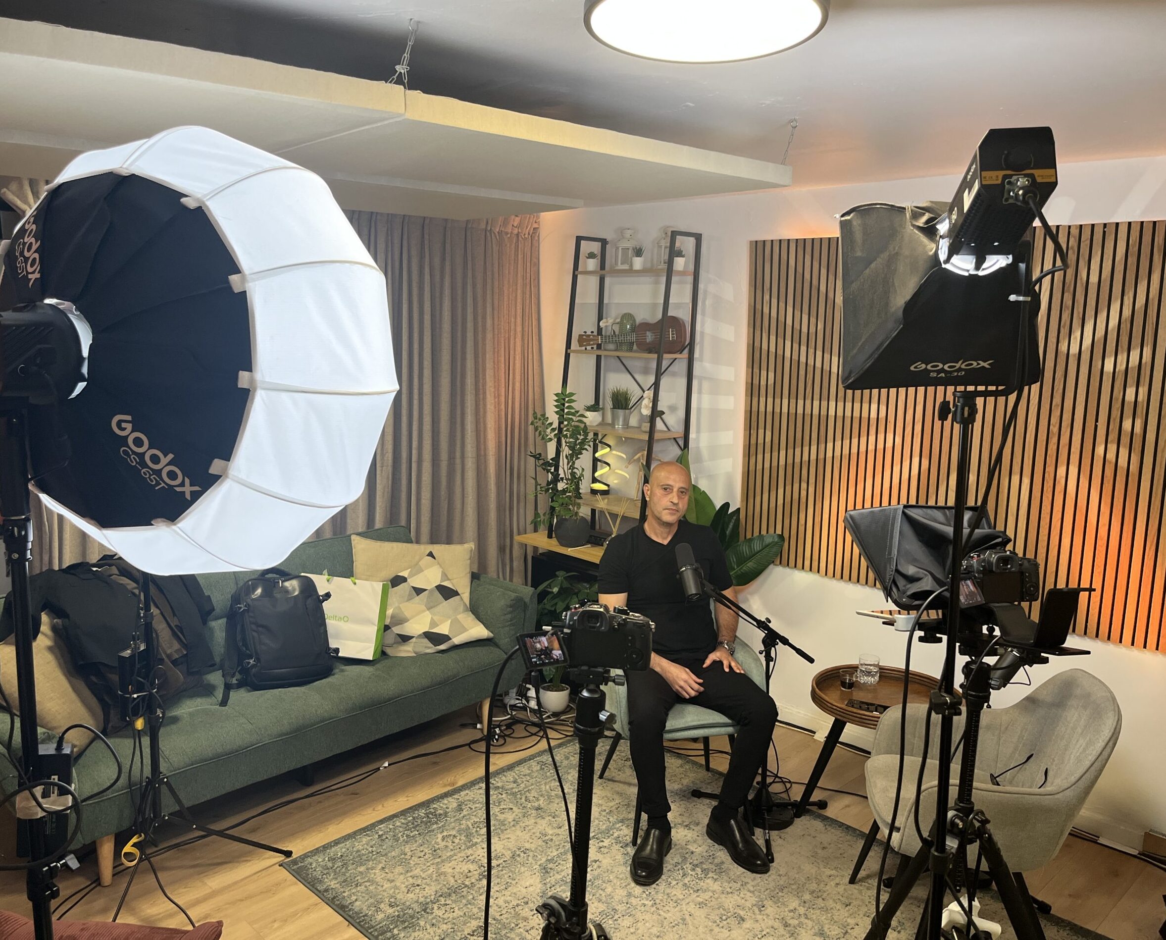 תהליך הפקת קורס דיגיטלי מקצועי בסטודיו M10